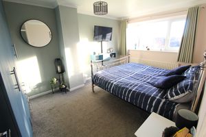 Bedroom- click for photo gallery